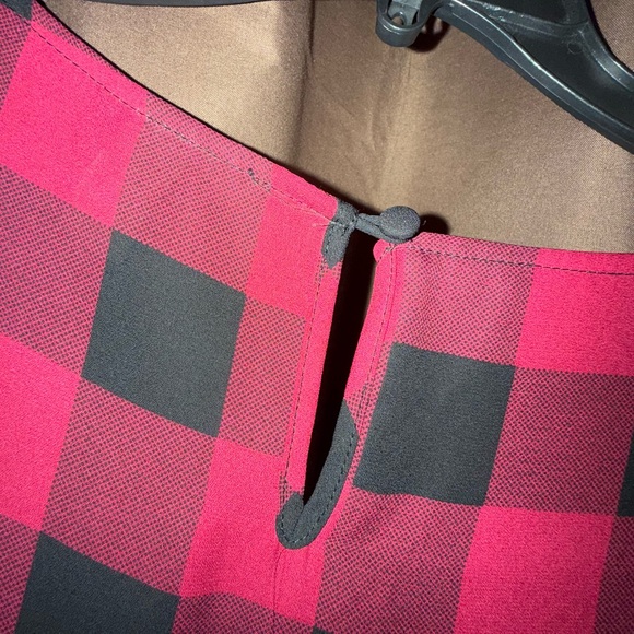 Torrid Pink and Black Asymmetrical Tank Top - Picture 4 of 5